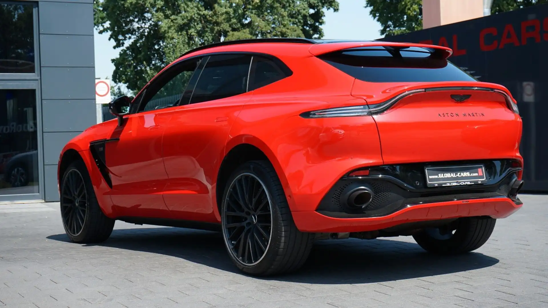 Aston Martin DBX *707 23"FELGEN*PANO*AM GARANTIE BIS 04/2026* Rouge - 2