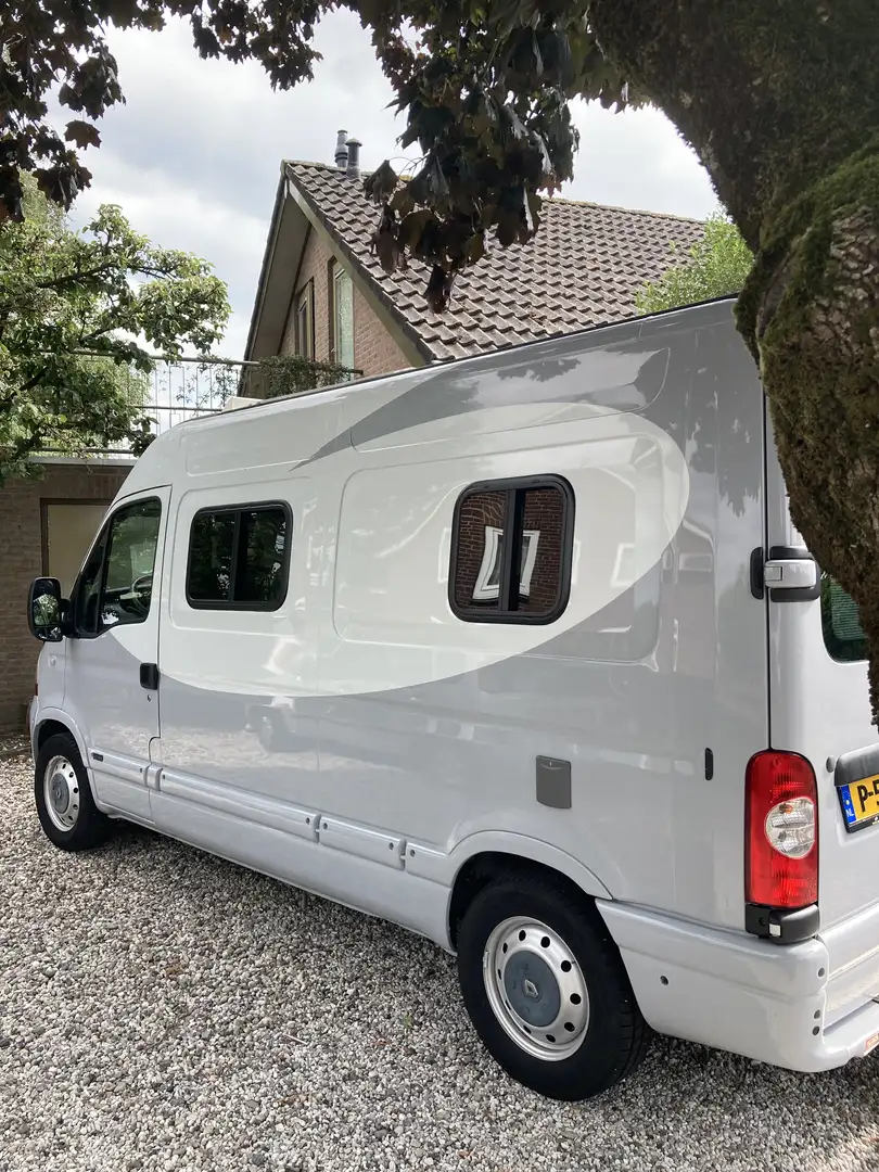 Renault Master 2.5 dCi 120 FAP L1H1 - 2