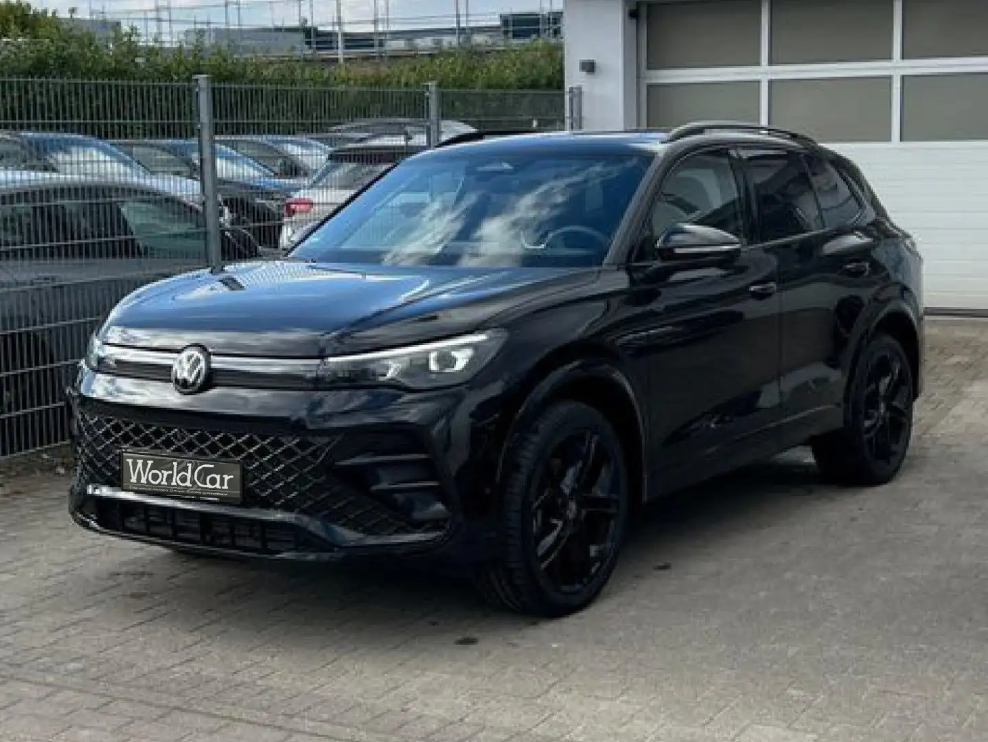 Volkswagen Tiguan Tiguan 2.0 tdi R-Line Plus 4motion 193cv dsg Nero - 1