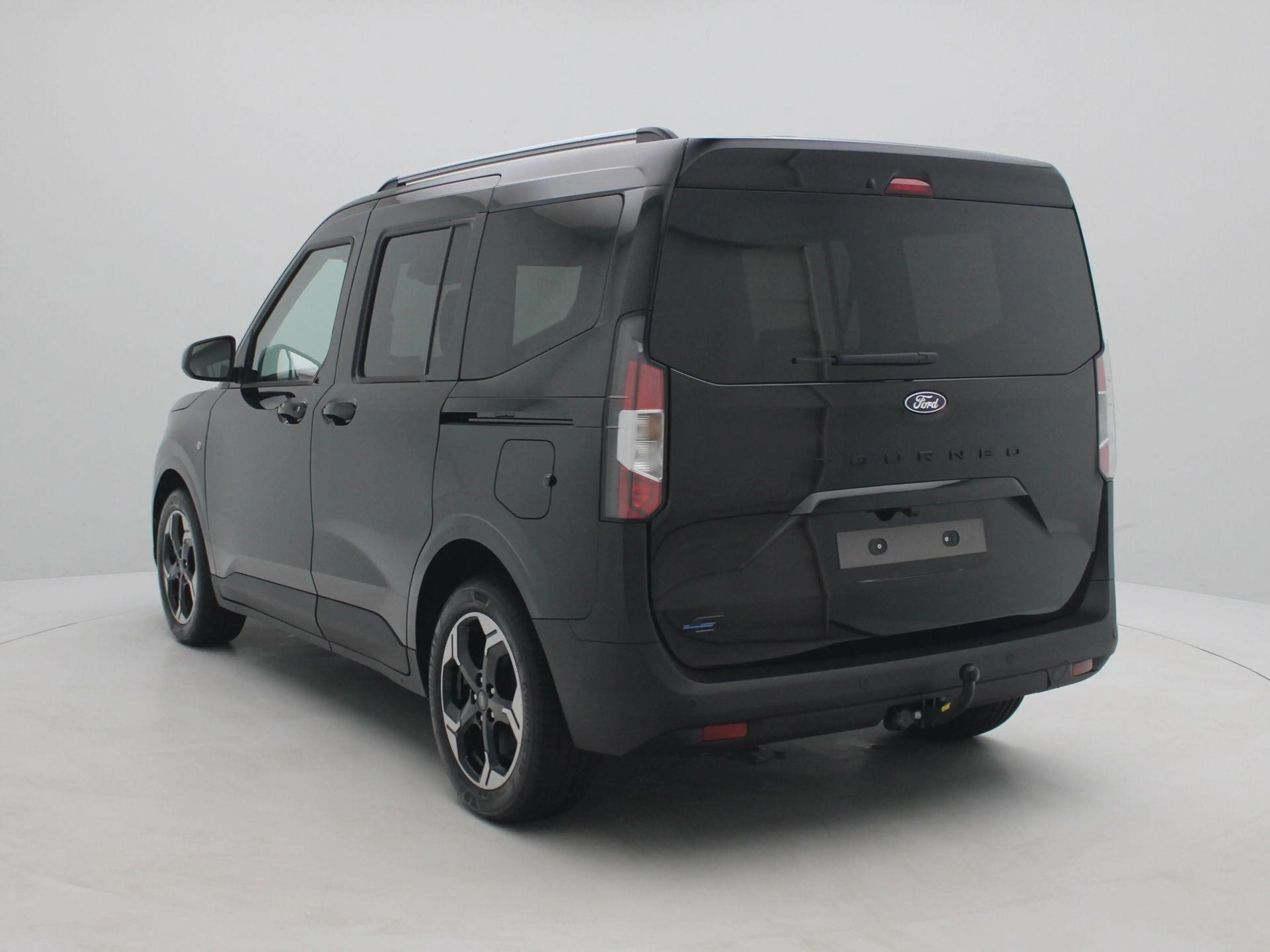 Ford Transit Courier E-Transit tourneo Titanium 46 kWh | UIT VOORRAAD L — photo 2