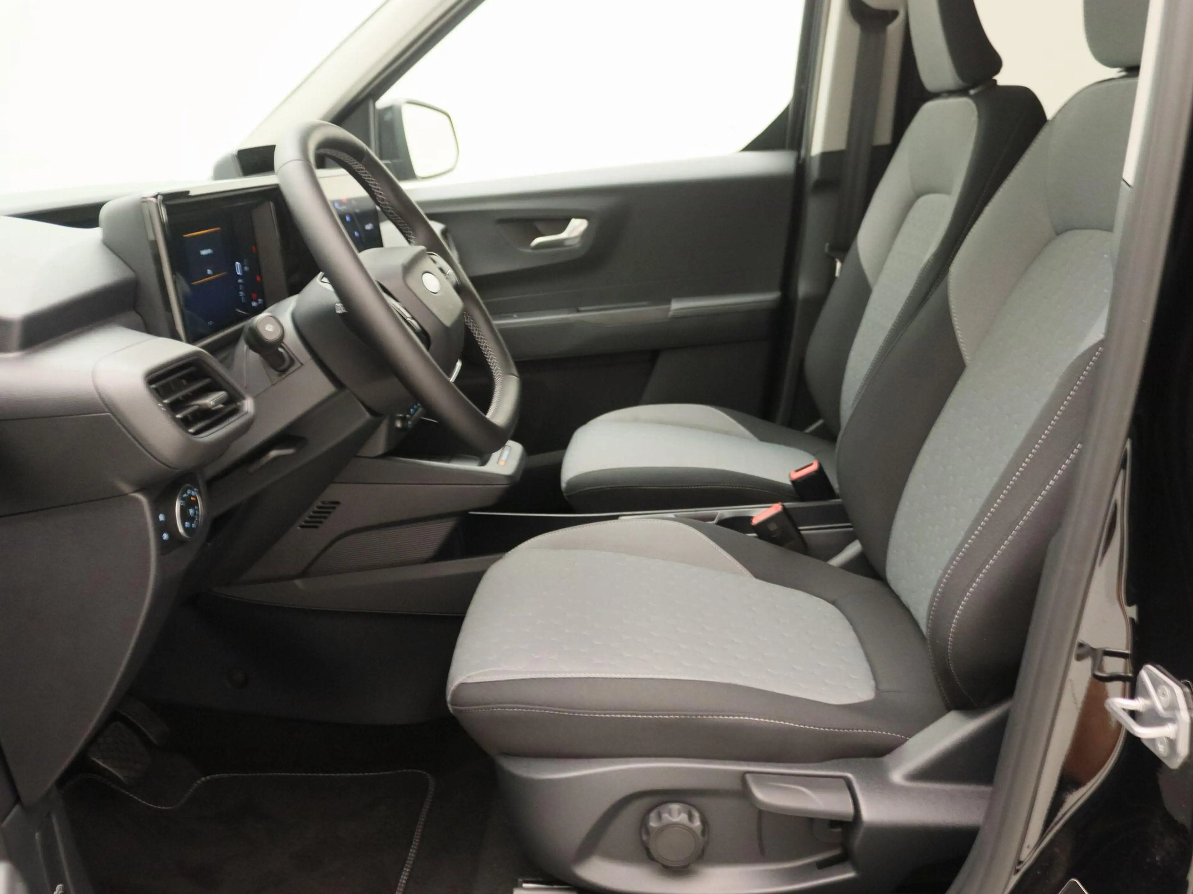 Ford Transit Courier E-Transit tourneo Titanium 46 kWh | UIT VOORRAAD L — photo 11