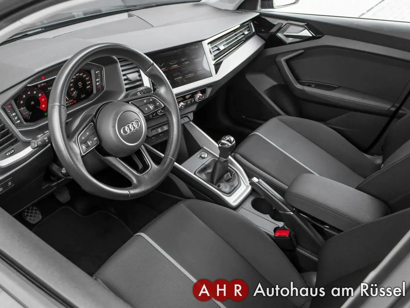 Audi A1 Sportback 30 TFSI *LED*Virtual*App*DAB*Navi* Noir - 2