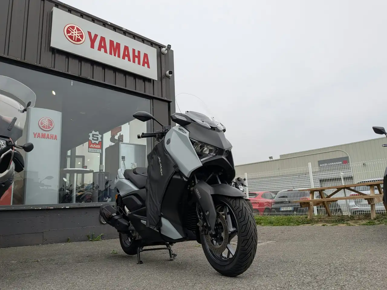 Yamaha X-Max 300