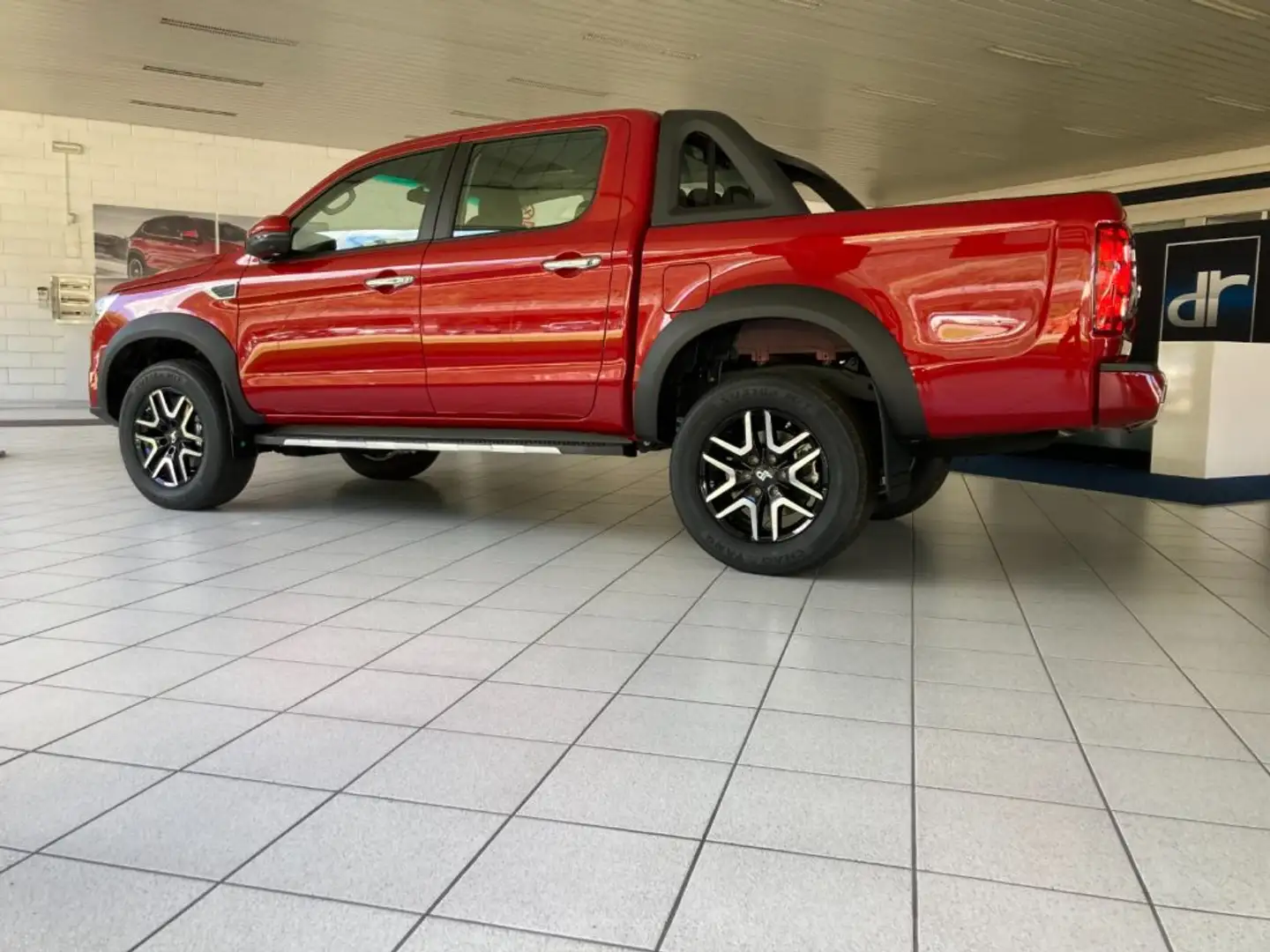DR Automobiles PK8 2.0 Turbo Diesel Doppia Cabina 4x4 Rouge - 2