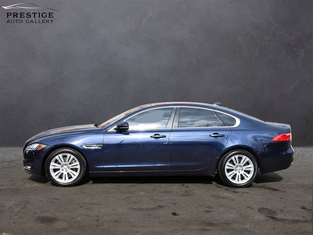 Jaguar XF снимка Jaguar XF