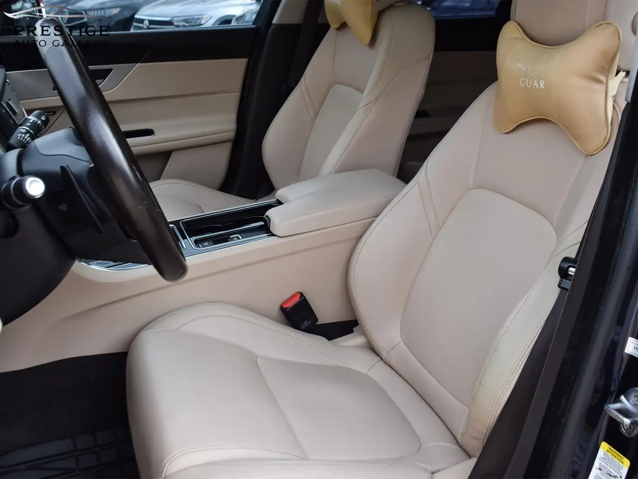 Jaguar XF снимка Jaguar XF