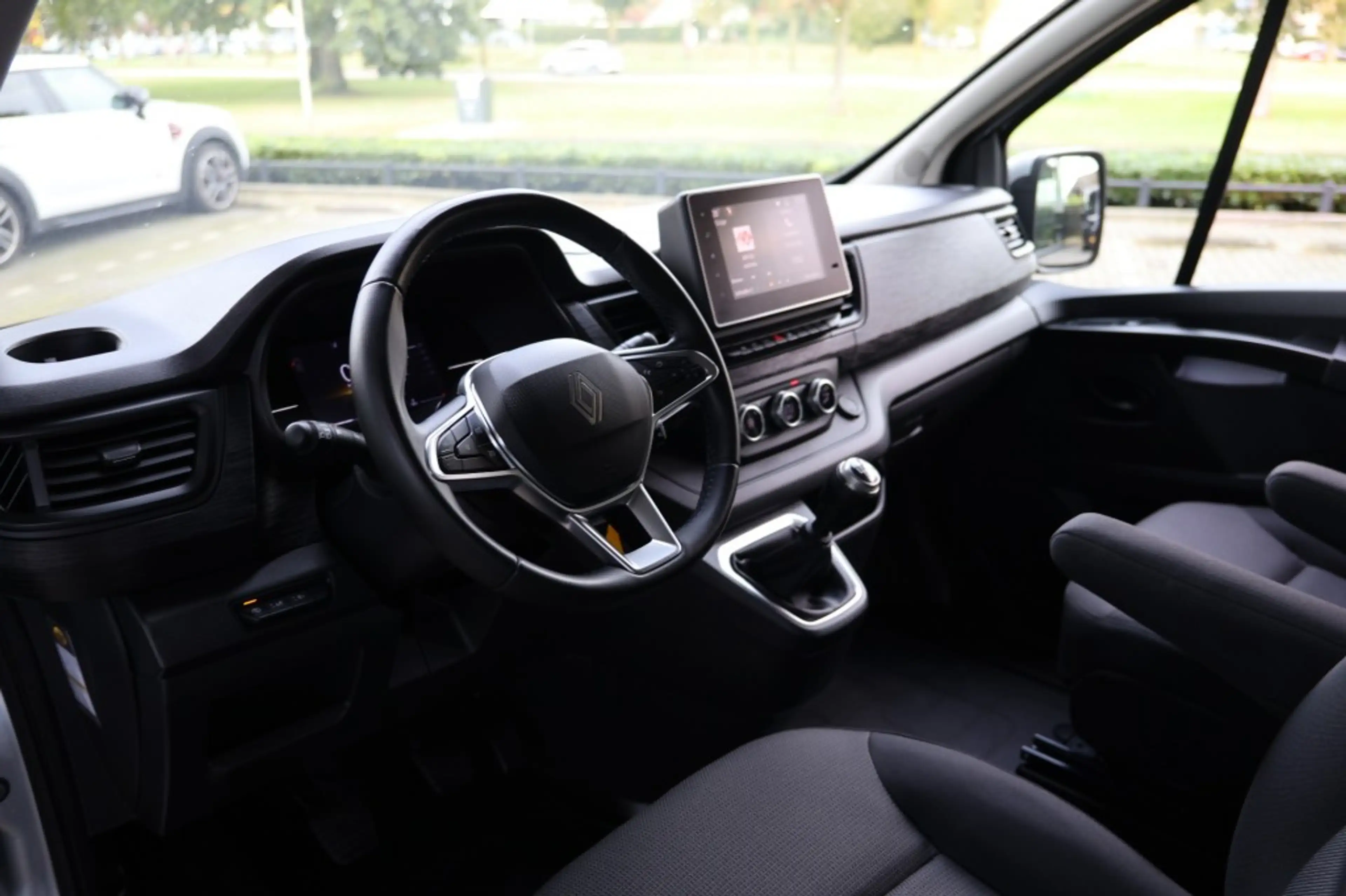 Renault Trafic 2.0 BLUE L2 *DC*CARPLAY*AIRCO*LED* — photo 15
