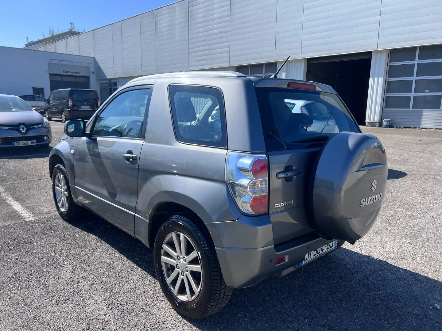 Suzuki Grand Vitara 1.9 DDiS PACK - 2