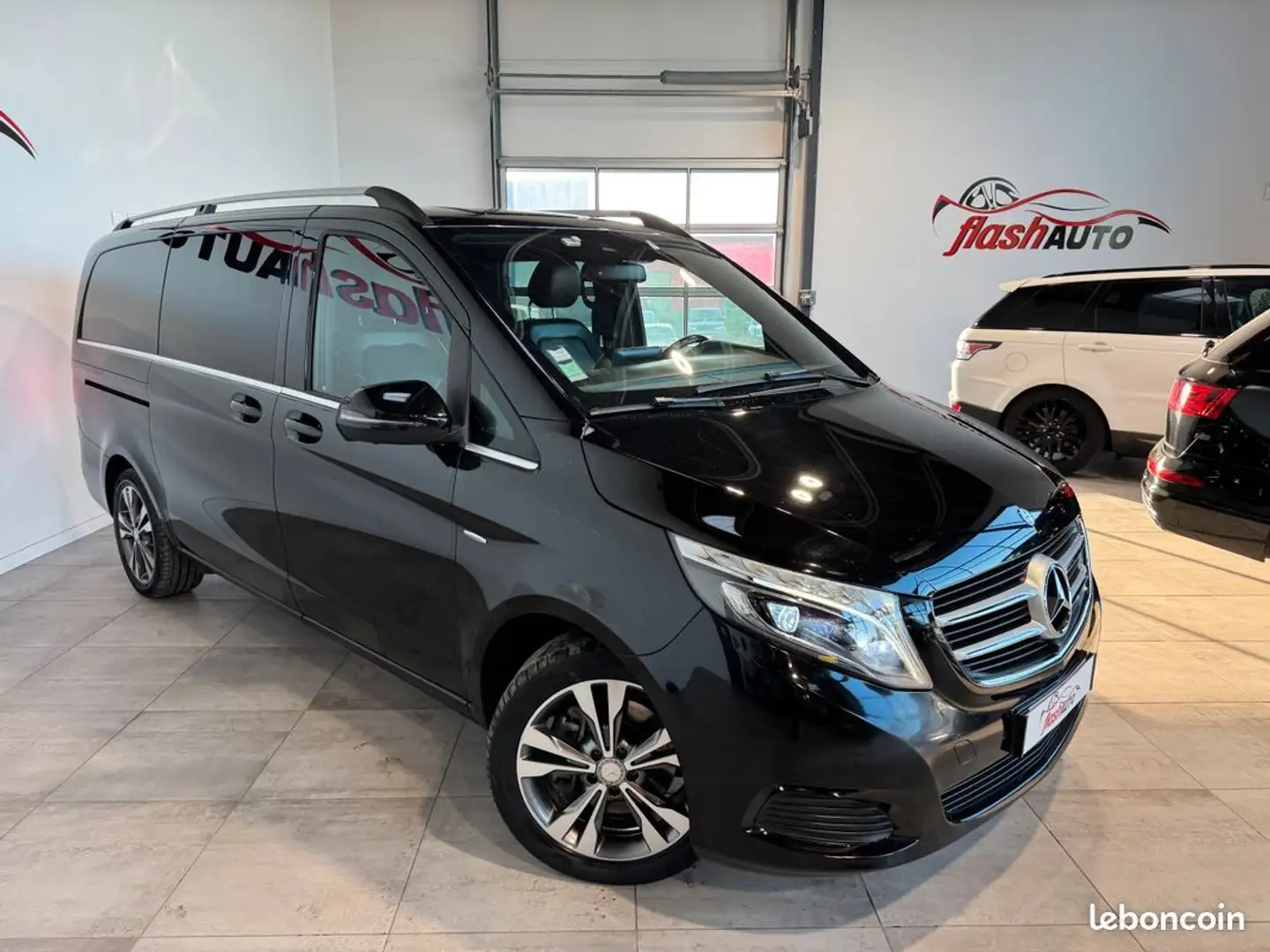 Mercedes-Benz V MERCEDES V250 2.2 CDi 7G-TRONIC BlueTEC 190cv AVANTGARDE-BVA-2017 Negro - 2