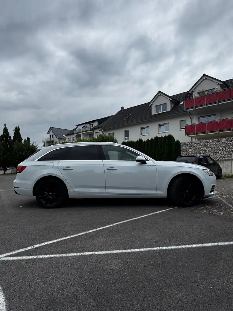 Audi A4 Avant 1.4 TFSI Weiß - 2