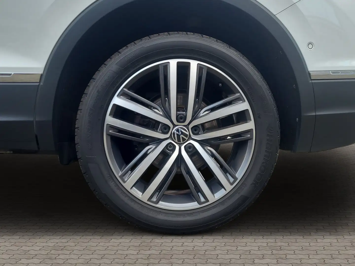 Volkswagen Tiguan Allspace 2.0 TDI Elegance 4Motion (EURO 6d) Weiß - 2