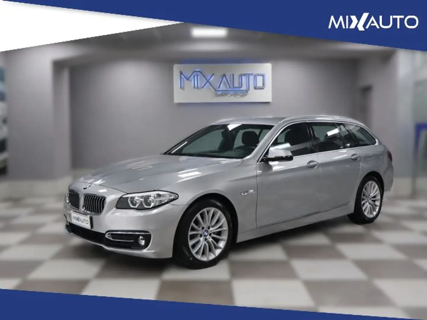 BMW 520 D Touring Luxury Auto 190CV EU6 Argent - 1