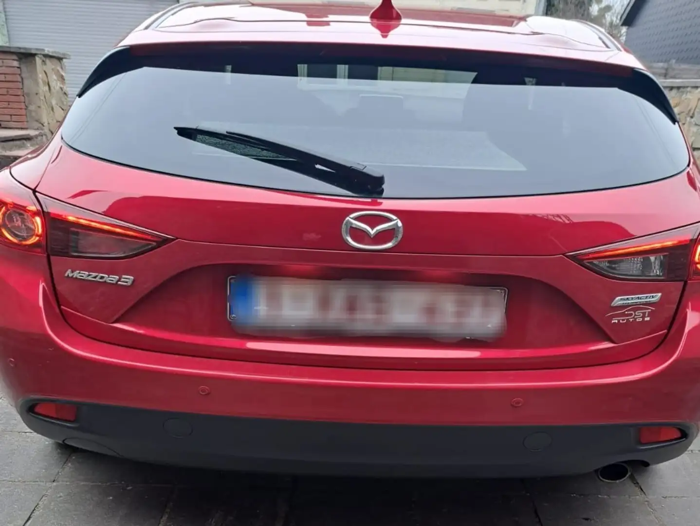 Mazda 3 SKYACTIV 1.5 SENSE Rood - 2