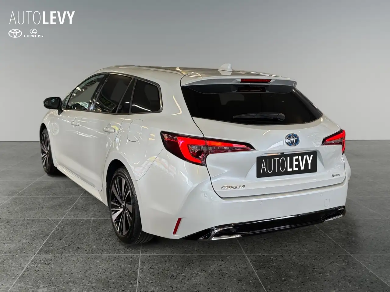 Toyota Corolla Touring Sports 2.0 Hybrid Teamplayer NEU 4