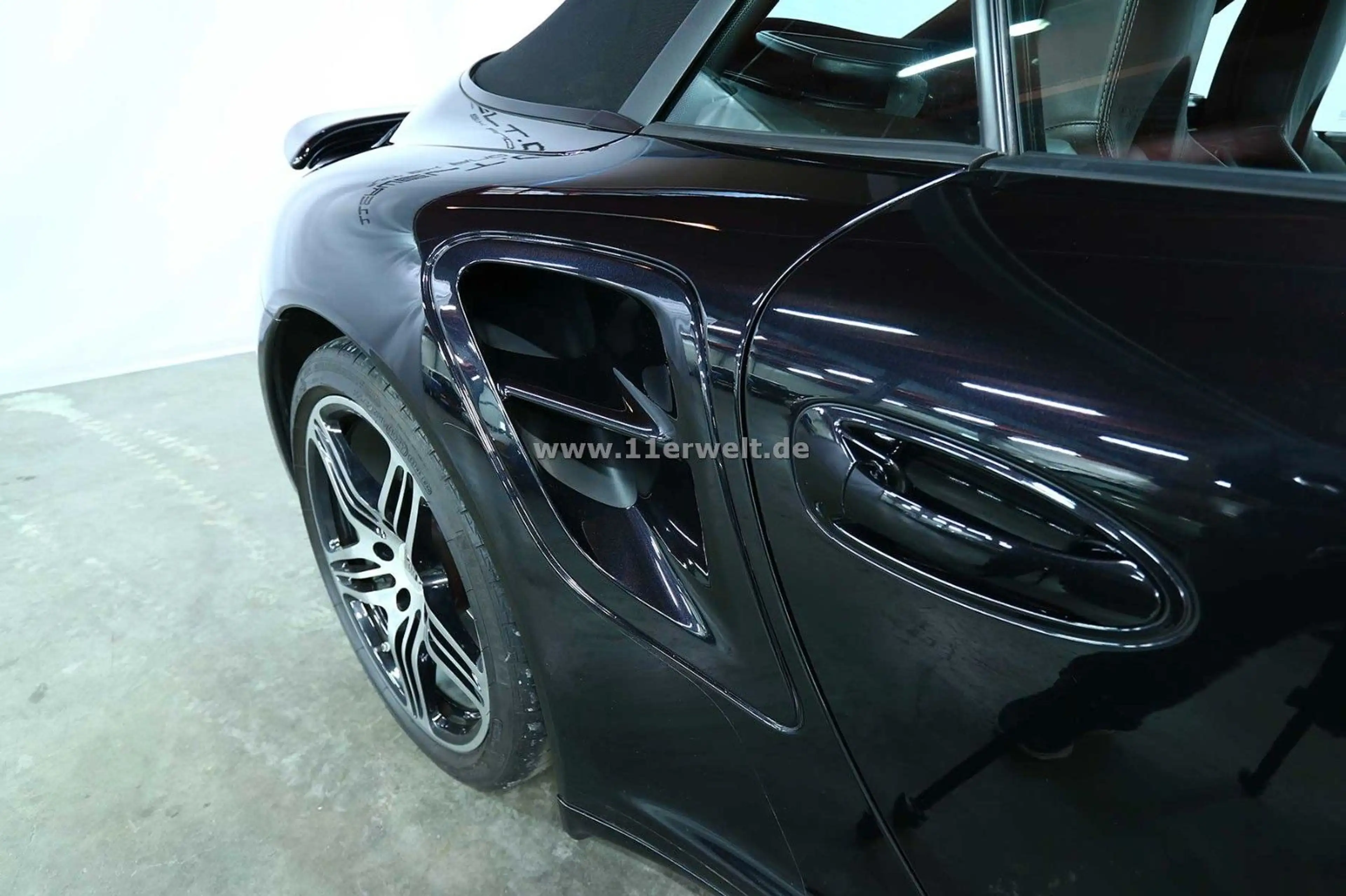 Porsche 997 Turbo — photo 12