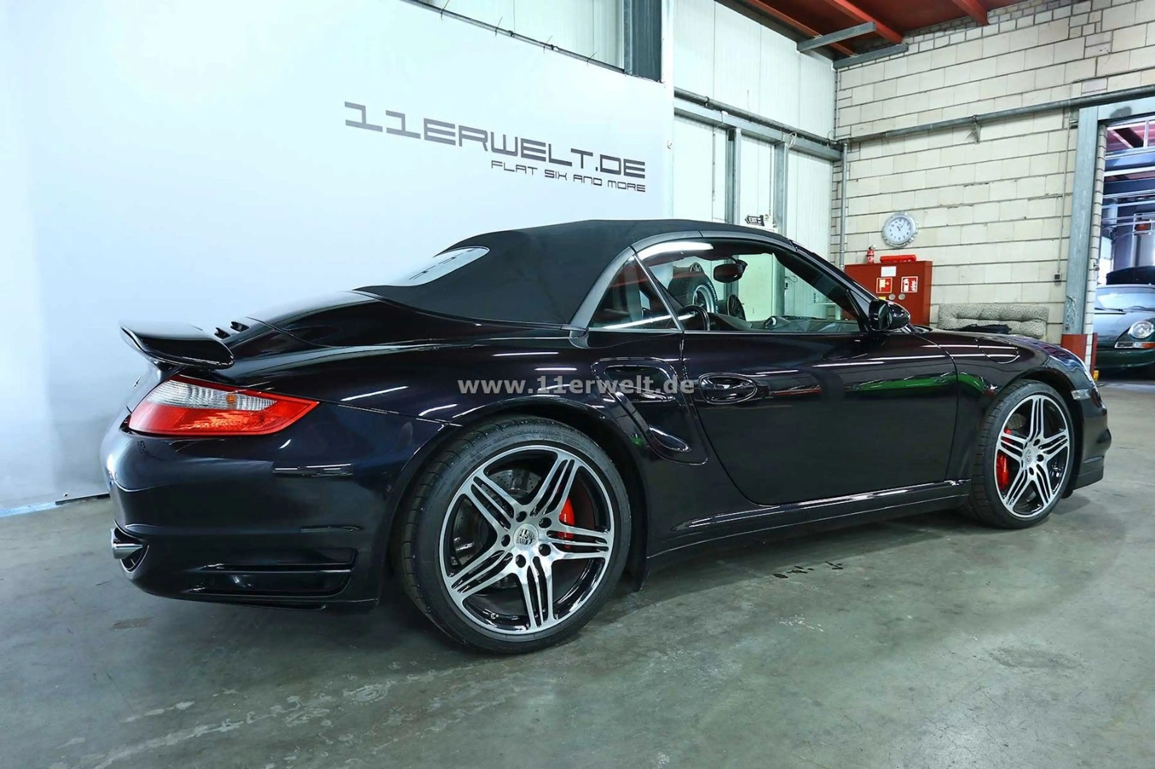 Porsche 997 Turbo — photo 9