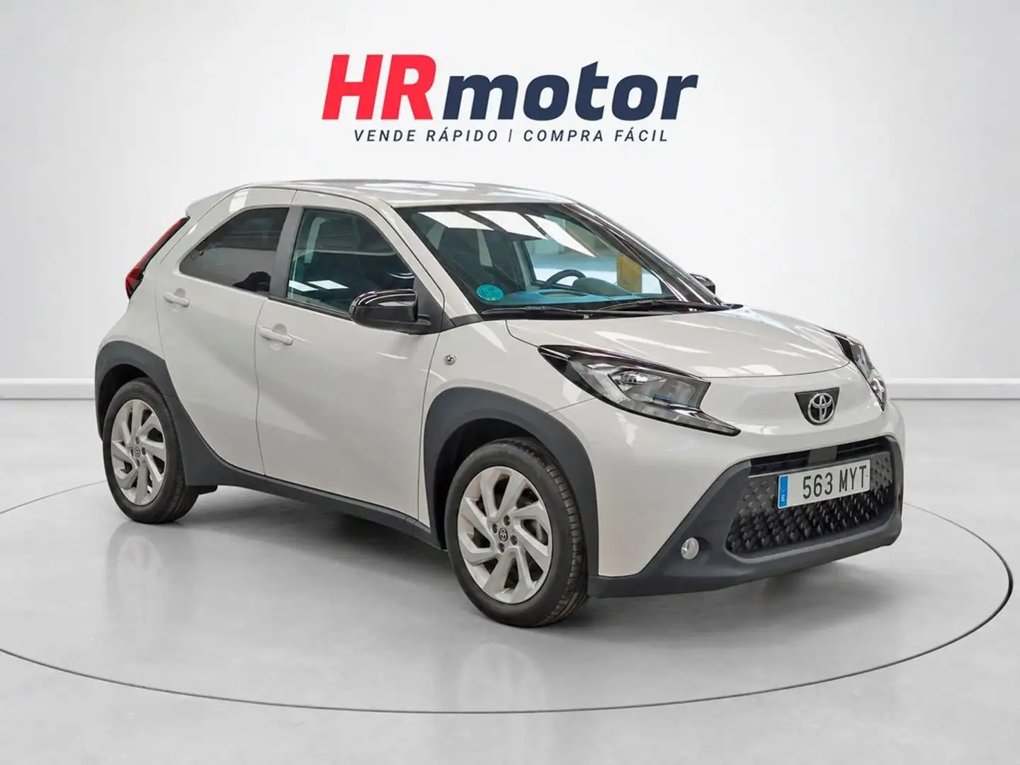 Toyota Aygo X Play s-CVT Blanco - 1