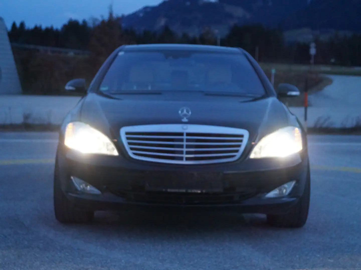 Mercedes-Benz S 500 4MATIC Aut. Negru - 2