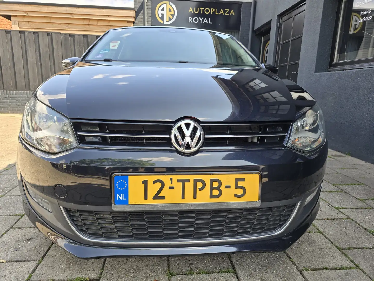 Volkswagen Polo 1.2 TSI BlueMotion Highline 1e eigennaar nap Zwart - 2
