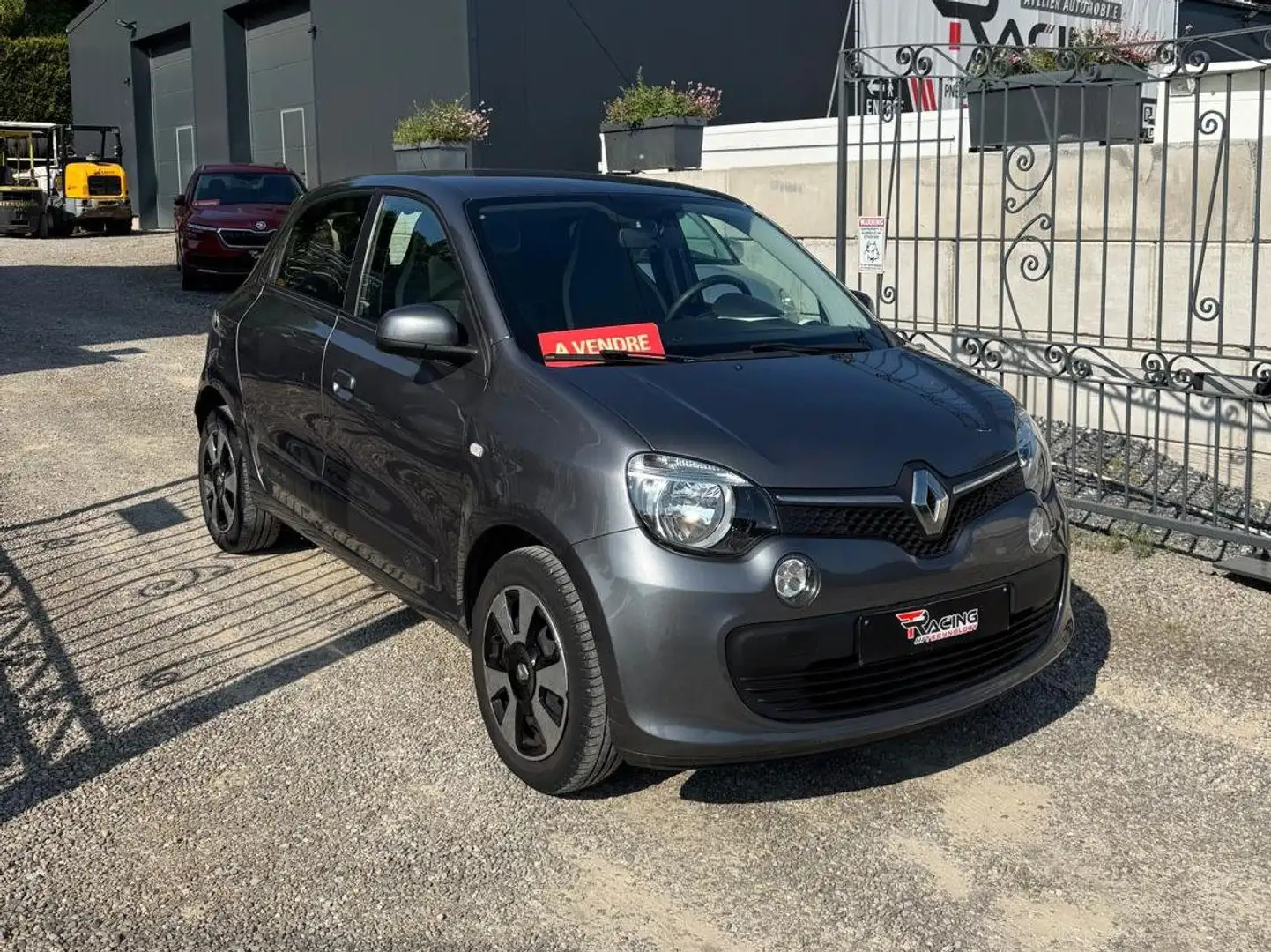 Renault Twingo Twingo 1.0i SCe Fashion Line S Grijs - 1
