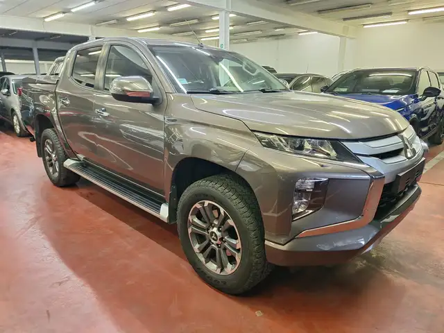 Mitsubishi L200 L 200 2.3 DI-D 4WD