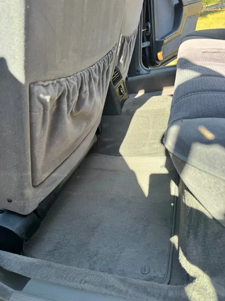 BMW 750i, foto 12
