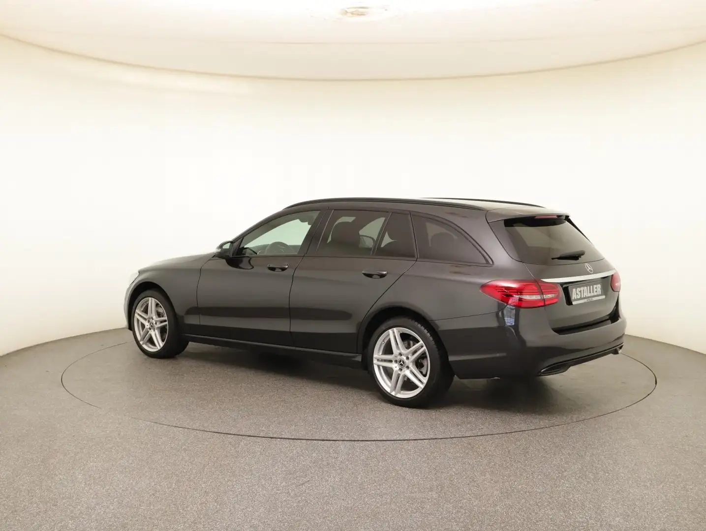 Mercedes-Benz C 220 t d 4M Avantgarde 2x Night+Distro+Multibea Grau - 2