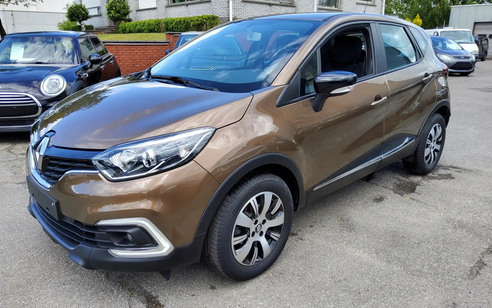 Renault Captur 0.9 TCe Zen (EU6c) Brons - 1