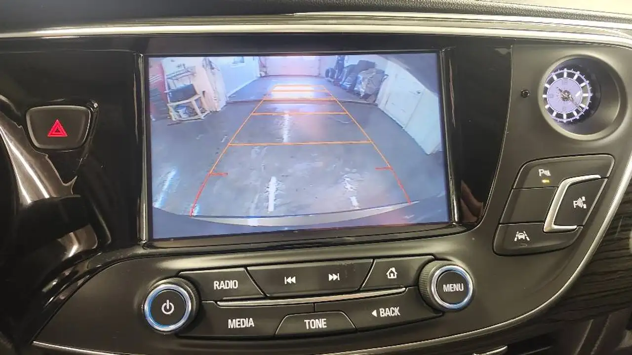 Buick Envision снимка Buick Envision