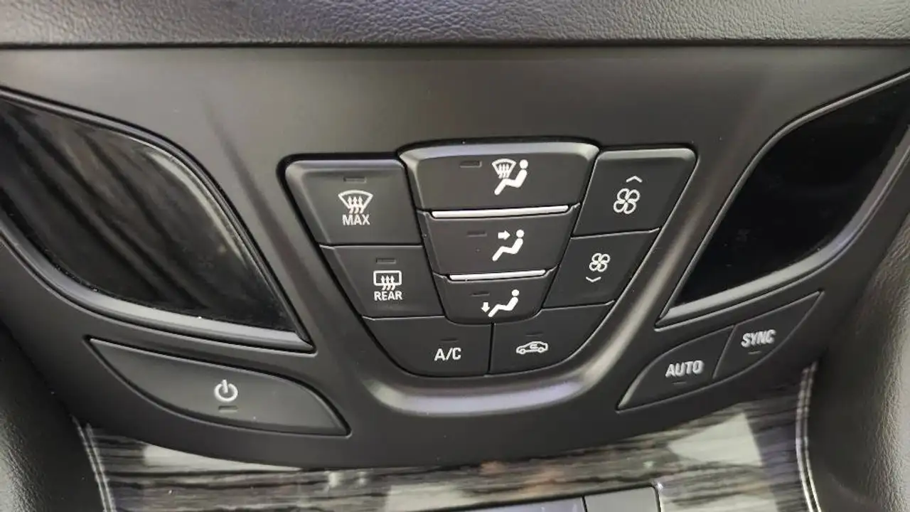 Buick Envision снимка Buick Envision