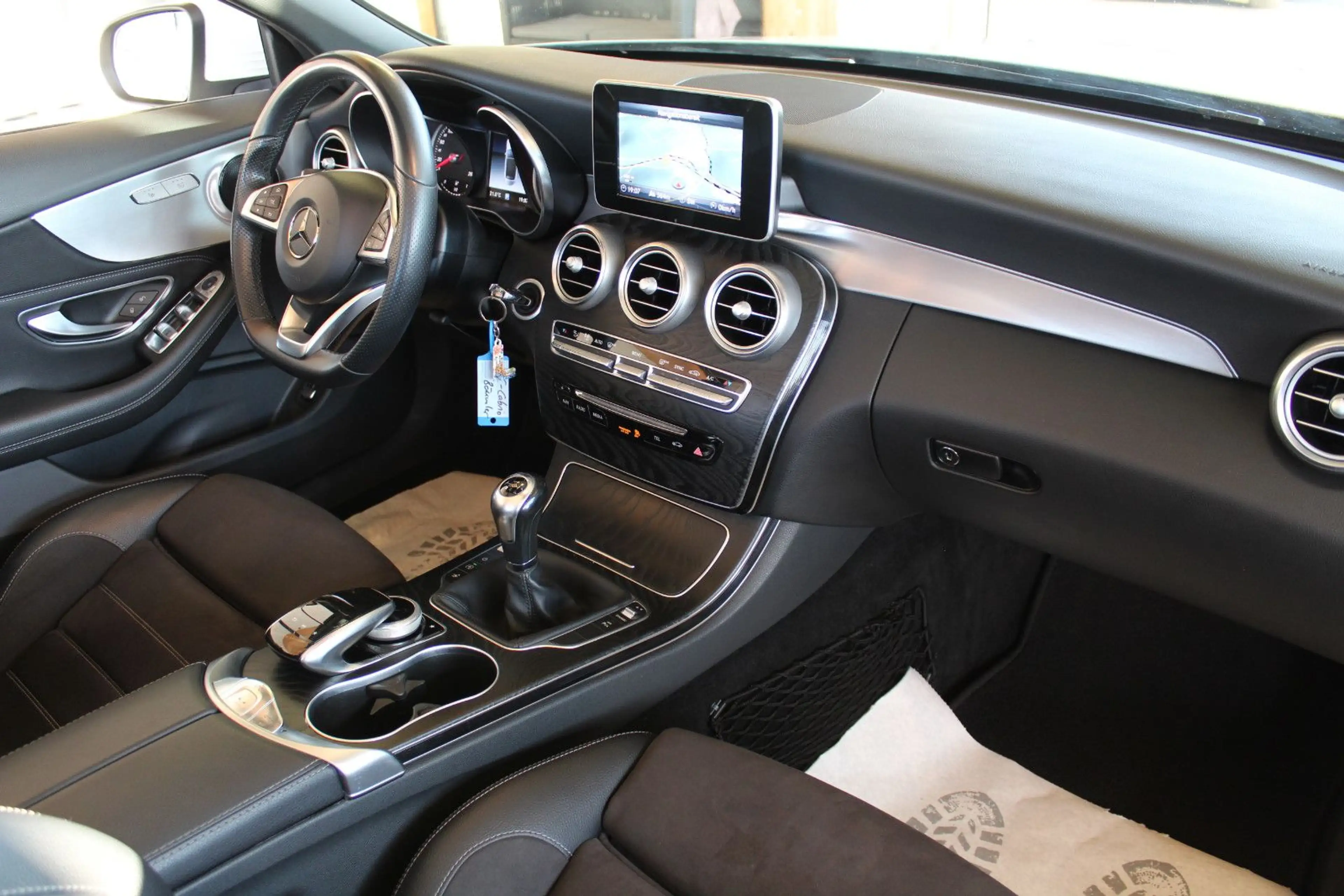 Mercedes-Benz C 180 Cabrio AMG Line*LED*NAVI*KAMERA* — photo 15