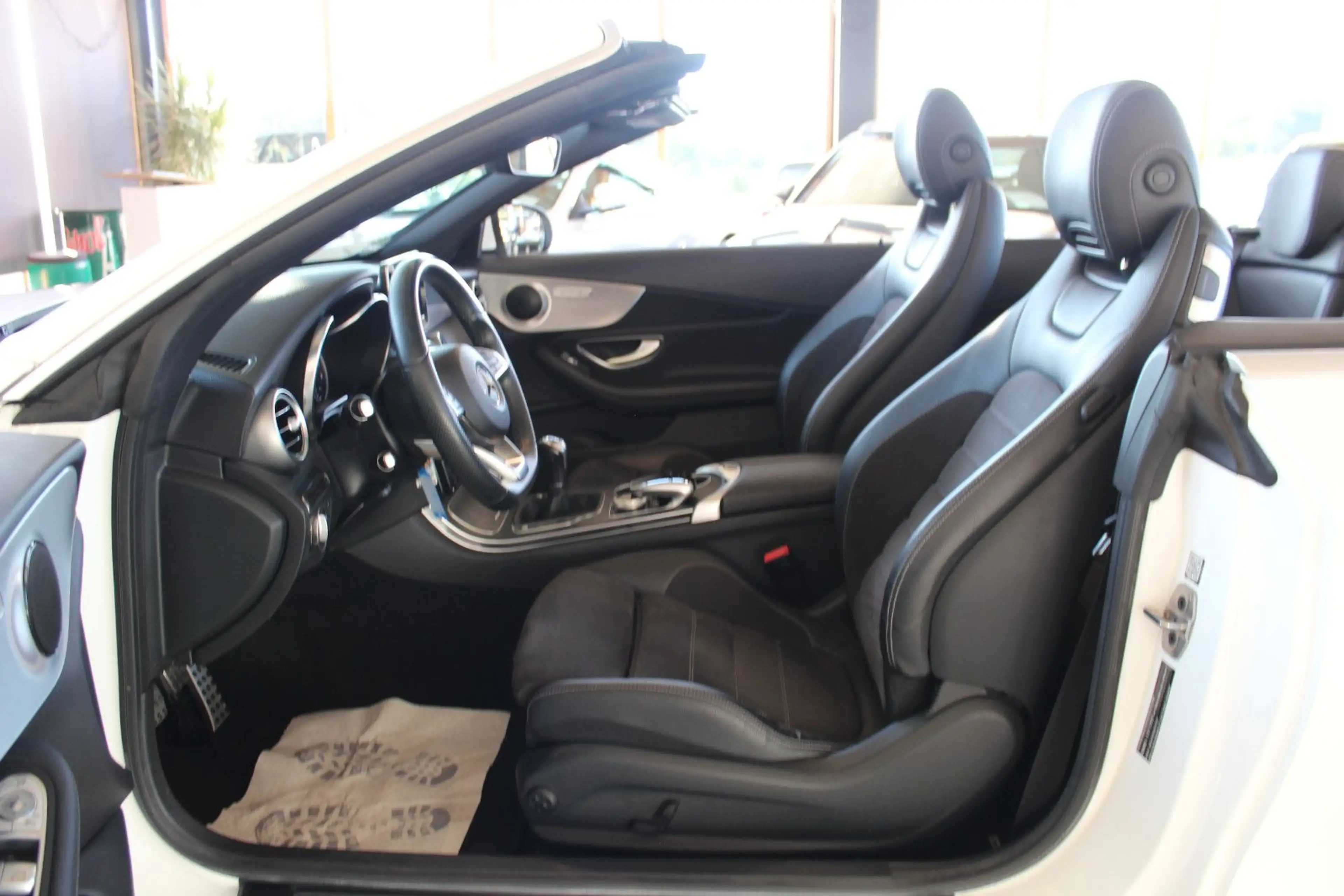 Mercedes-Benz C 180 Cabrio AMG Line*LED*NAVI*KAMERA* — photo 11