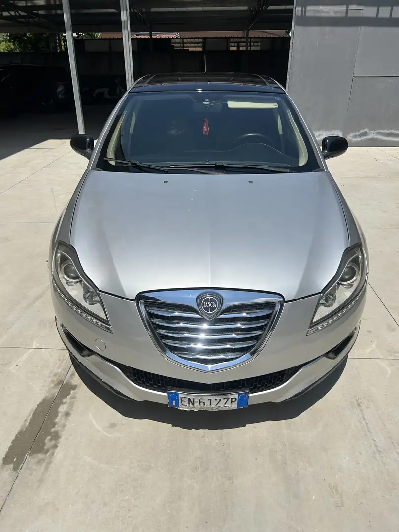 Lancia Delta 1.6 mjt Platinum 120cv selectronic - 2