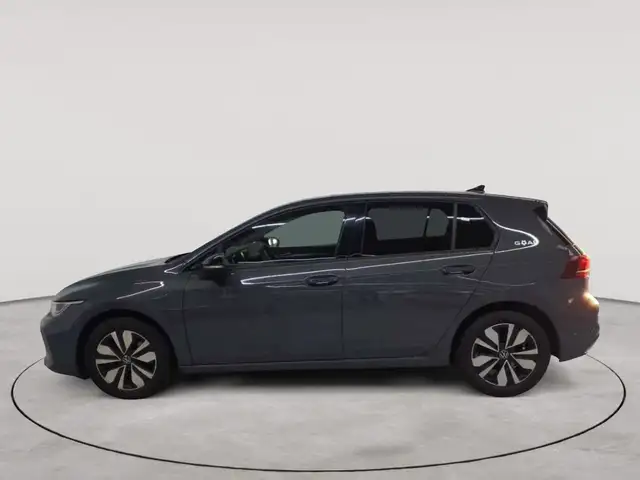 Volkswagen Golf view 6