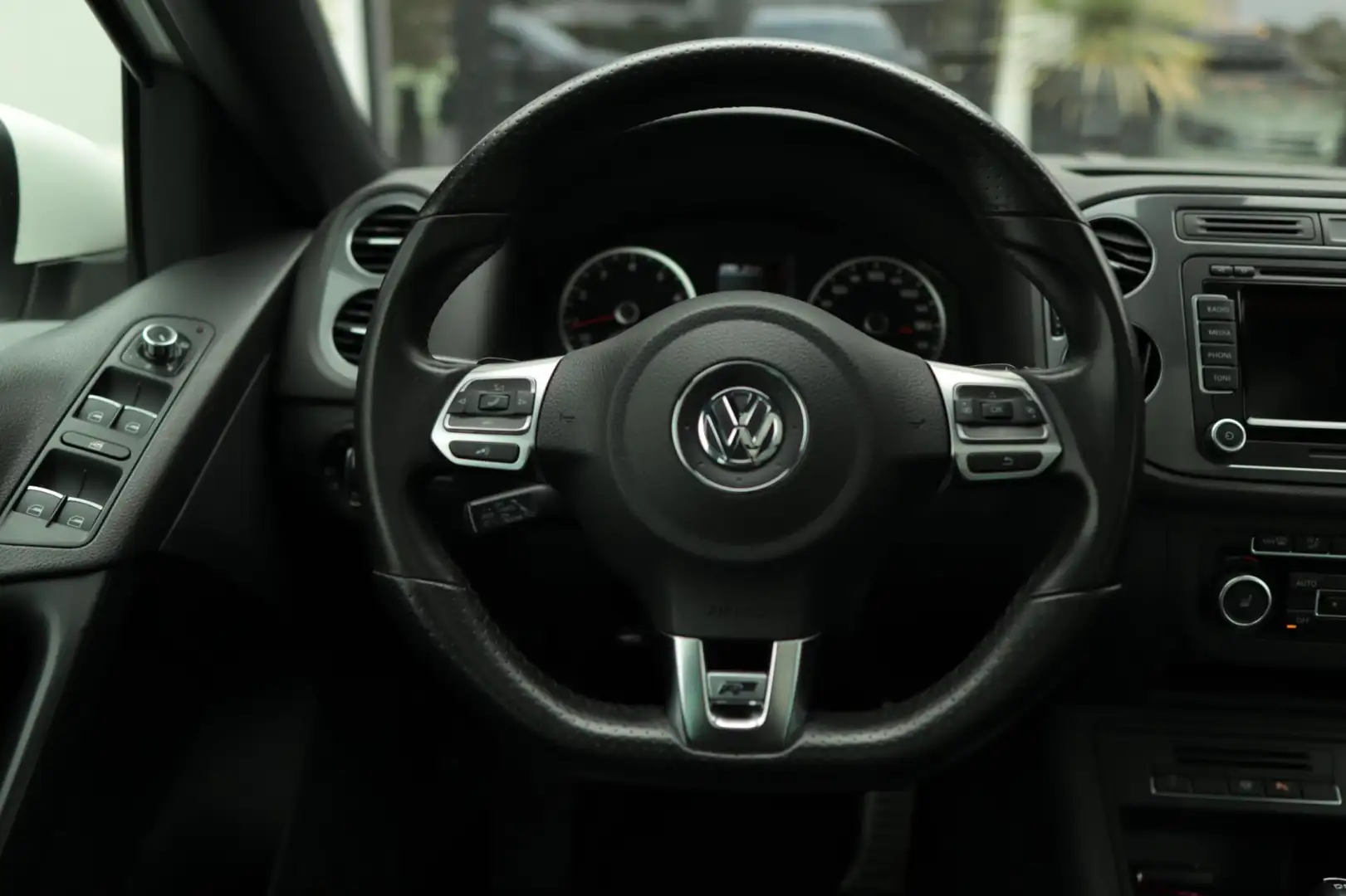 Volkswagen Tiguan 2.0 TSI 4Motion|R-Line|DSG|Xenon|Navi|CC|Camera|Le Blanc - 2