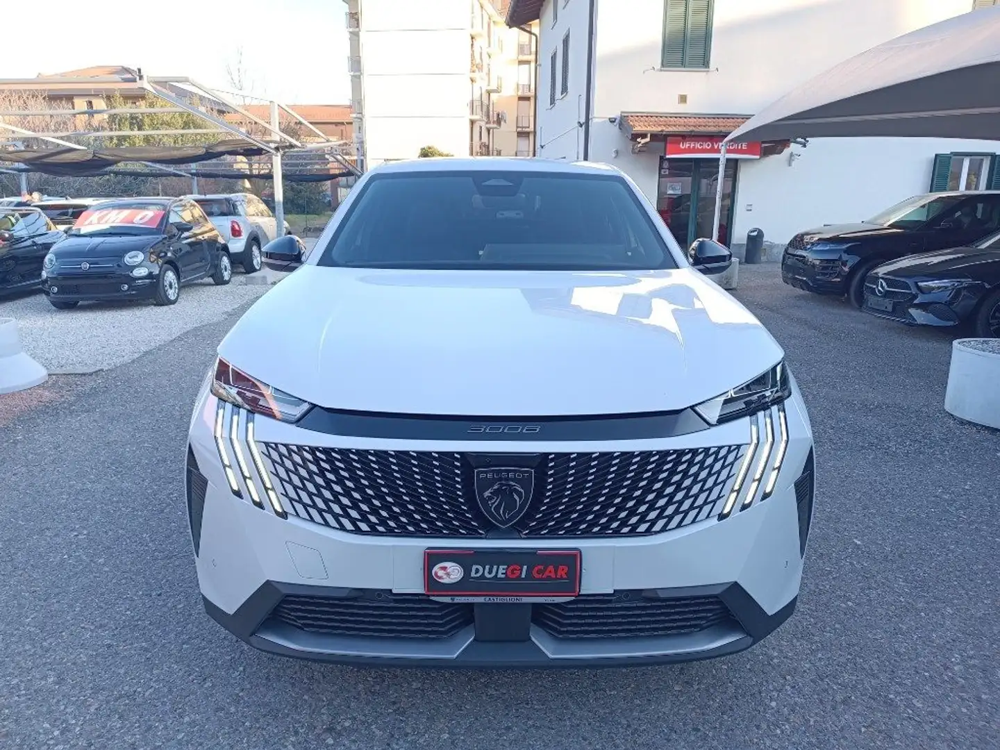Peugeot 3008 Hybrid 136 e-DCS6 Allure Bianco - 2