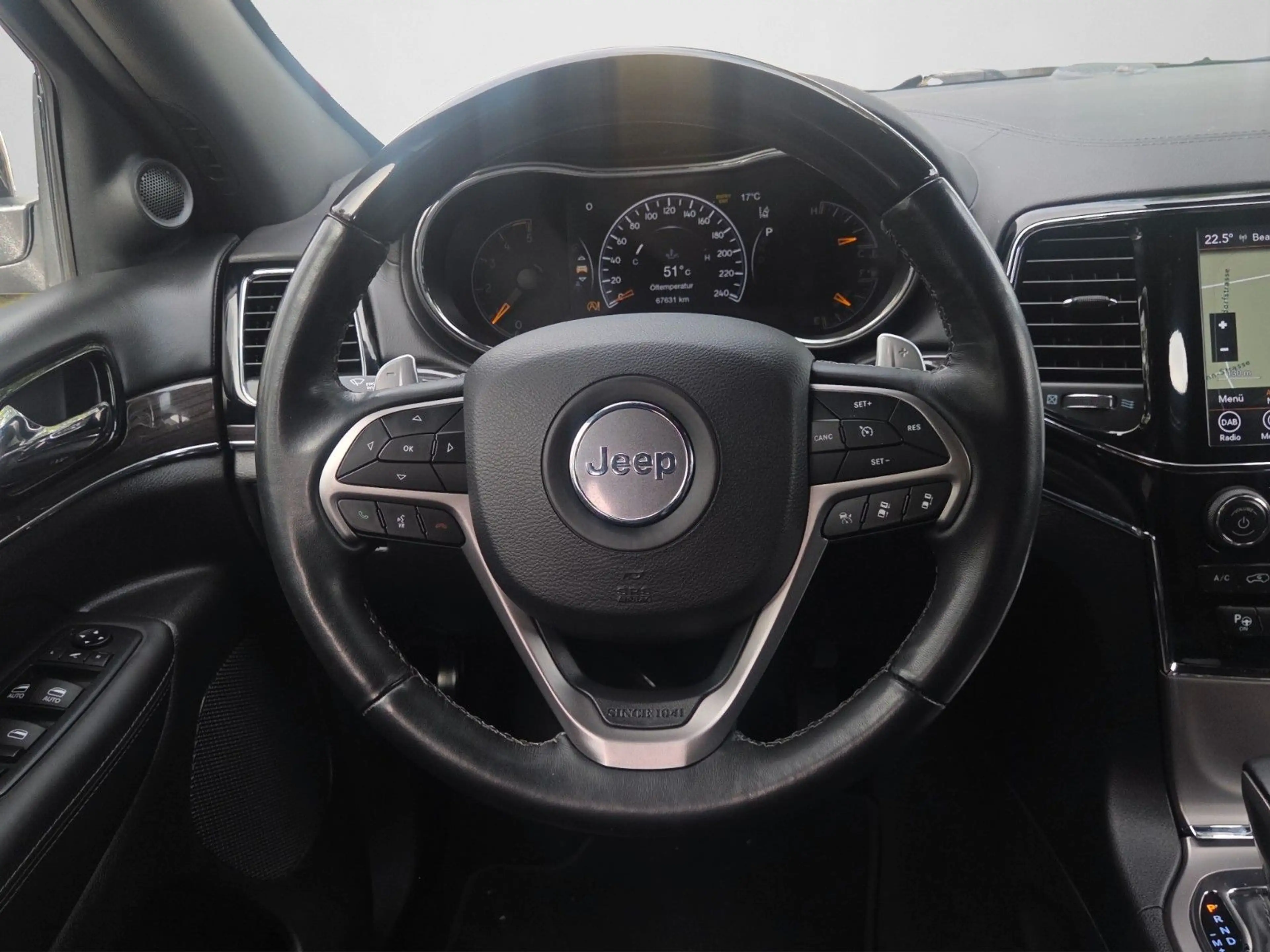 Jeep Grand Cherokee 3.0 Overland*Pano*Sitzklüftung* — photo 10