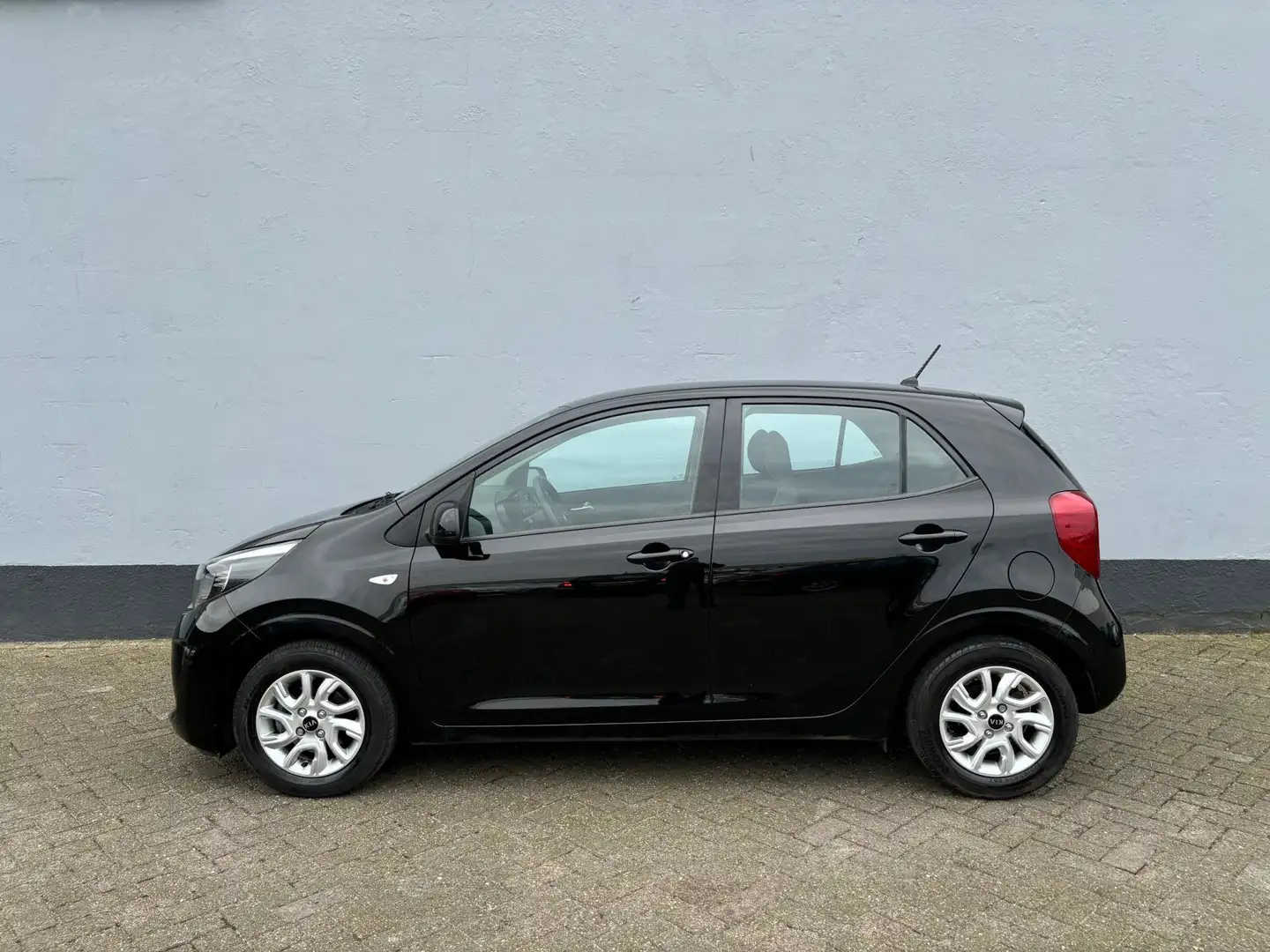Kia Picanto 1.0 CVVT ComfortLine 5-Deurs - Airco Zwart - 2
