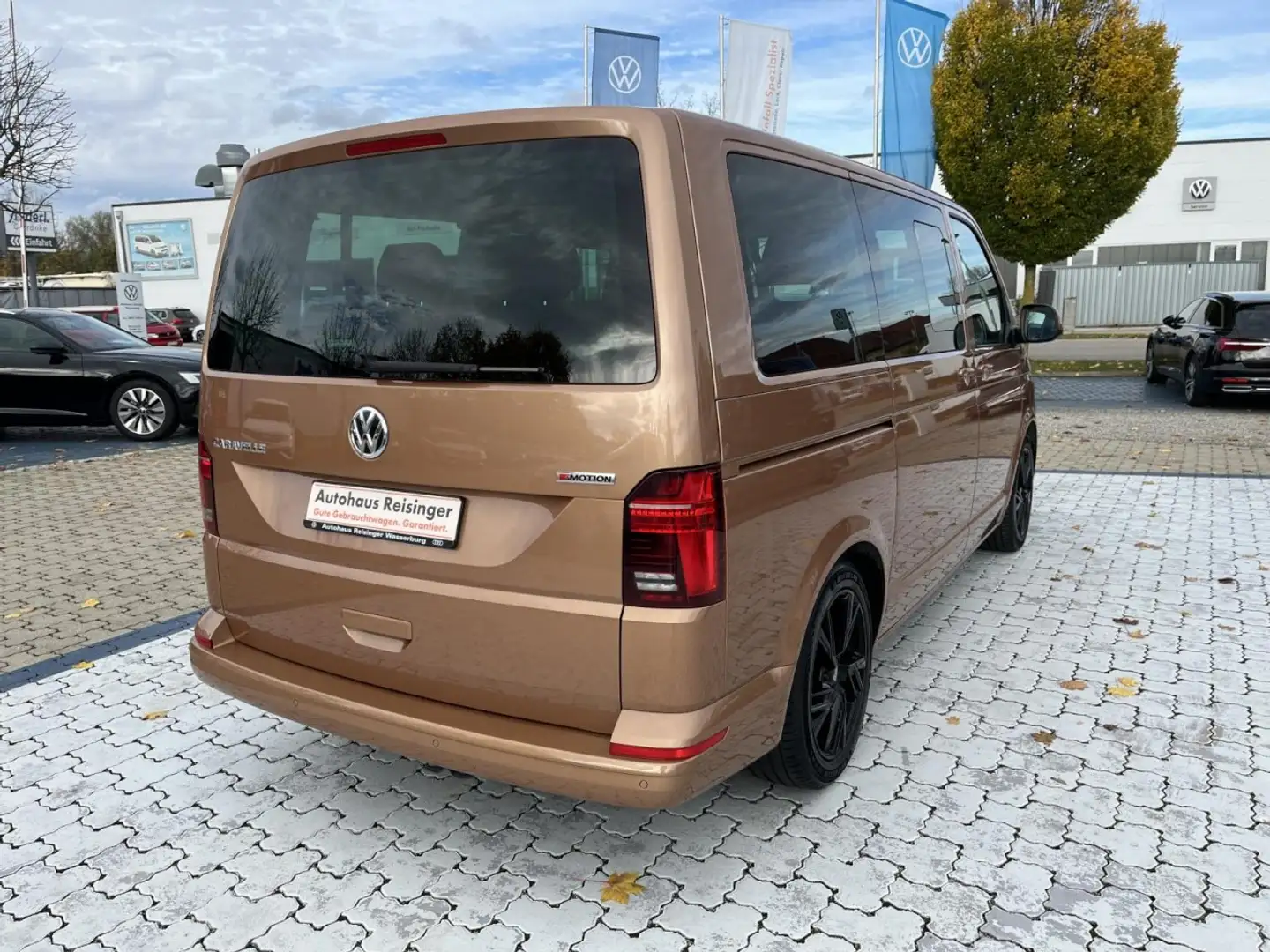 Volkswagen T6.1 Caravelle 2.0 TDI DSG 4Motion Trendline (LED,ACC,Navi) Bronze - 2