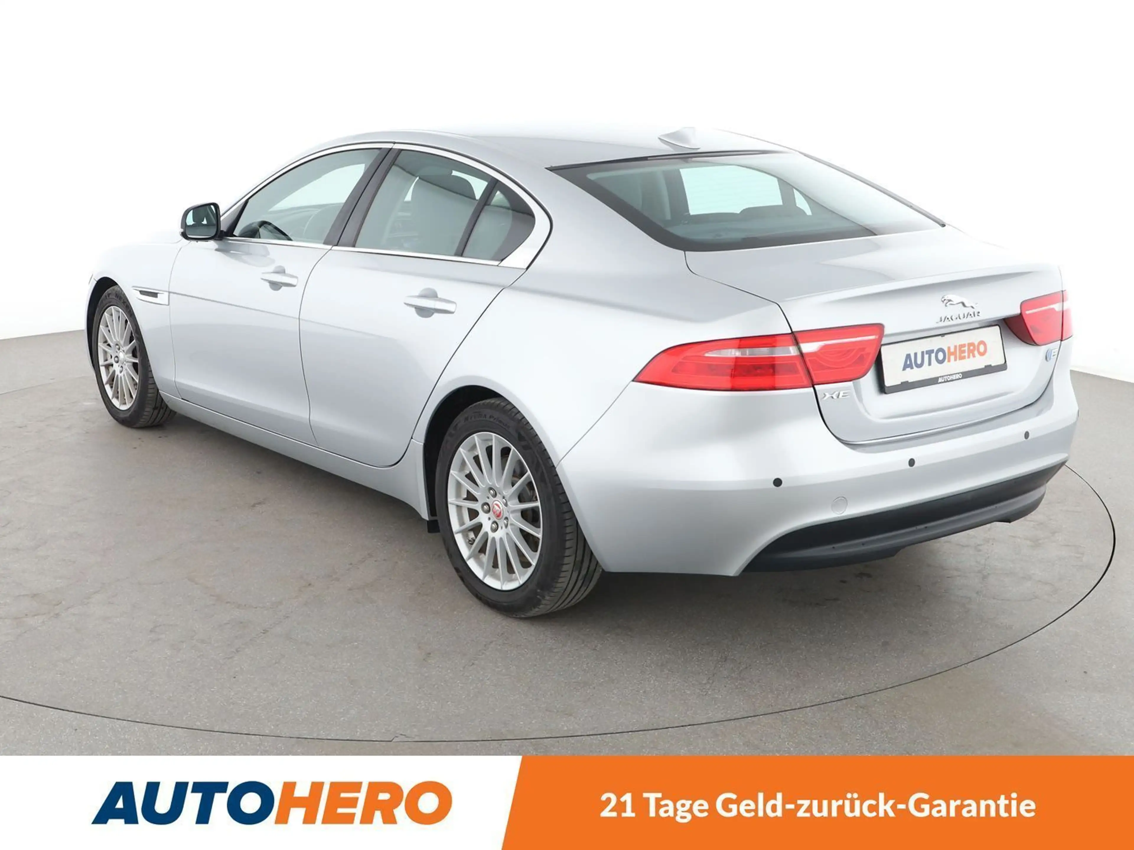 Jaguar XE 20d E-Performance Prestige Aut.*TEMPO*LIM* — photo 4