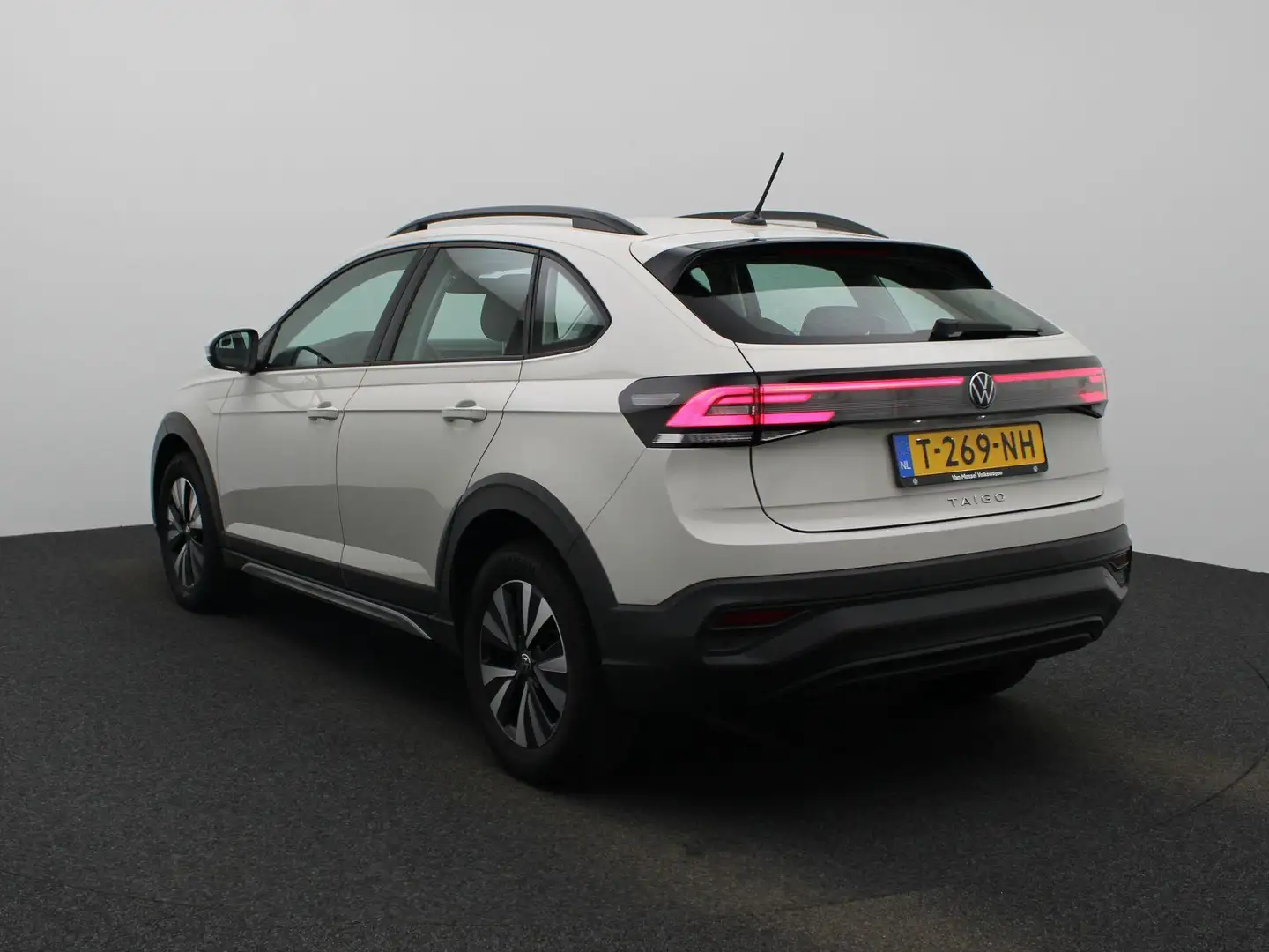 Volkswagen Taigo 1.0 TSI Life | APPLE CARPLAY | AIRCO | ADAPTIEVE C Grijs - 2