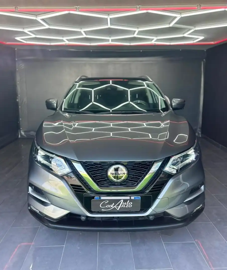 Nissan Qashqai 1.5 dci Tekna+ 110cv 12/2018 Grigio - 2