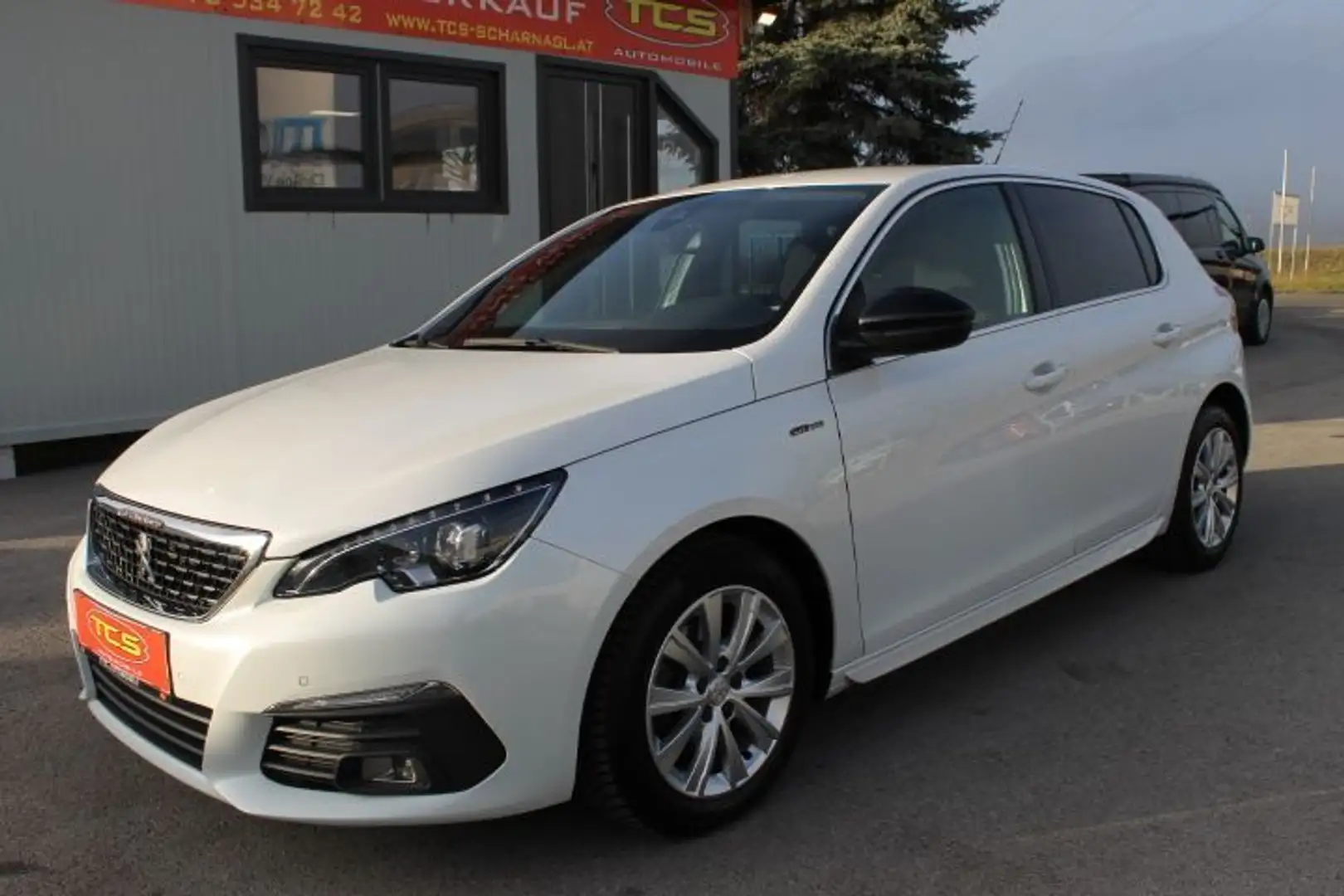 Peugeot 308 1,6 BlueHDI 120 GT Line Aut. Wit - 1