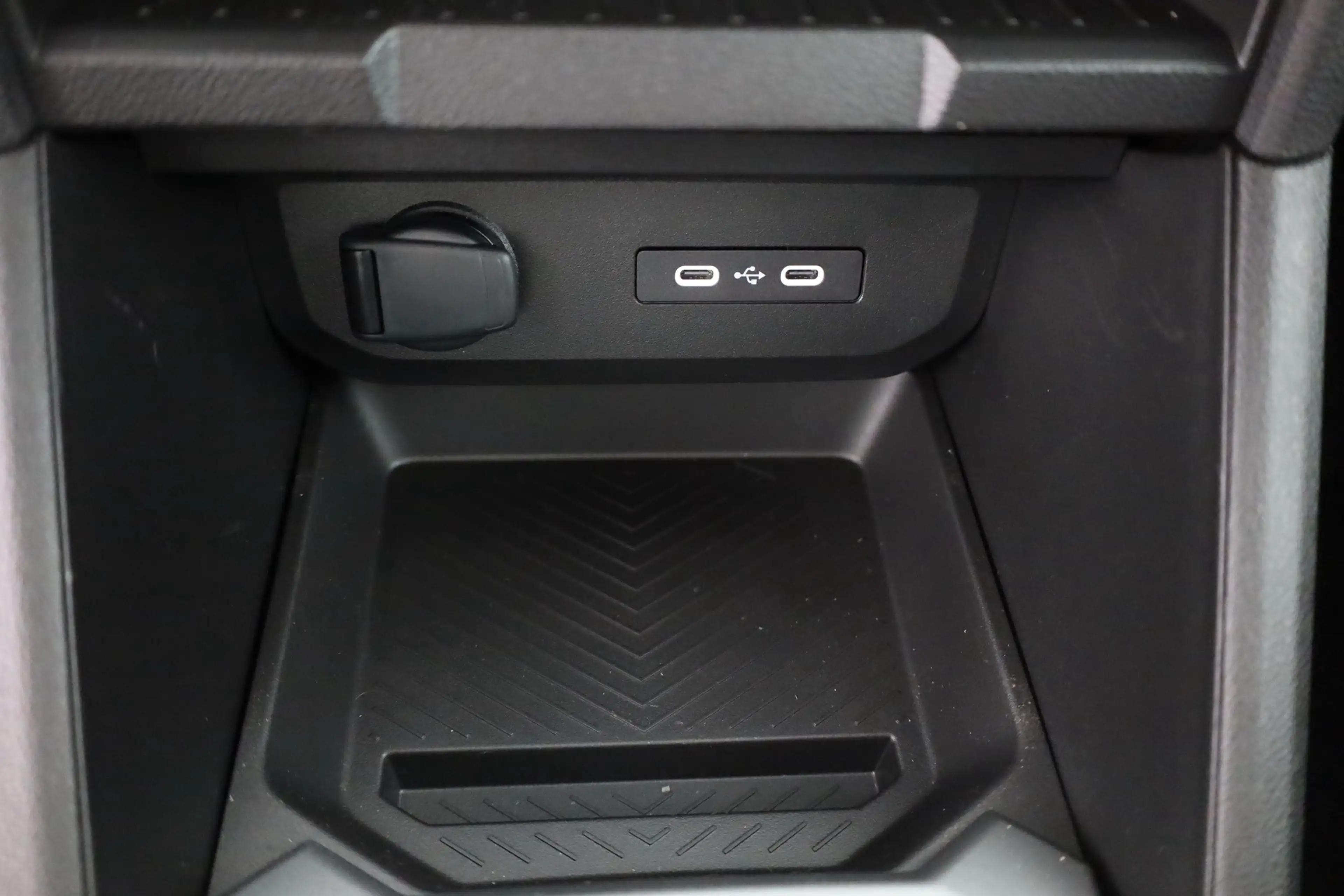 Dacia Bigster Expression 140 mHev LED Kamera Sitzheizung — photo 13