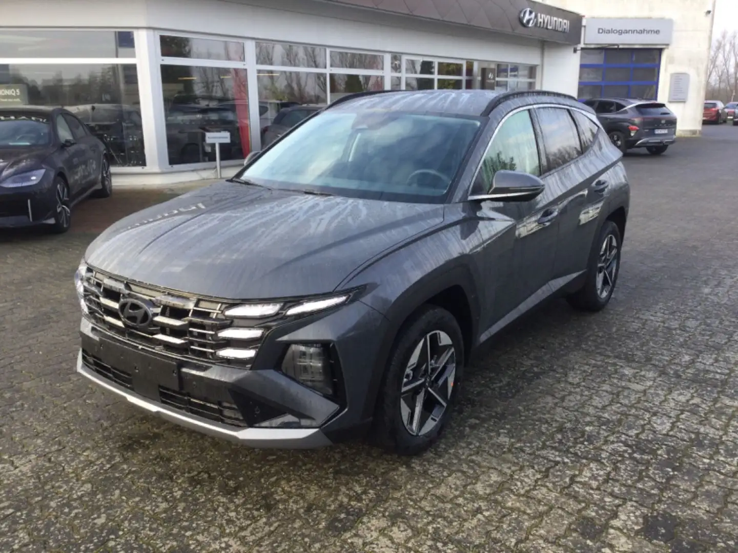 Hyundai TUCSON Trend Mild-Hybrid 2WD Matrix LED , Navi Grau - 1