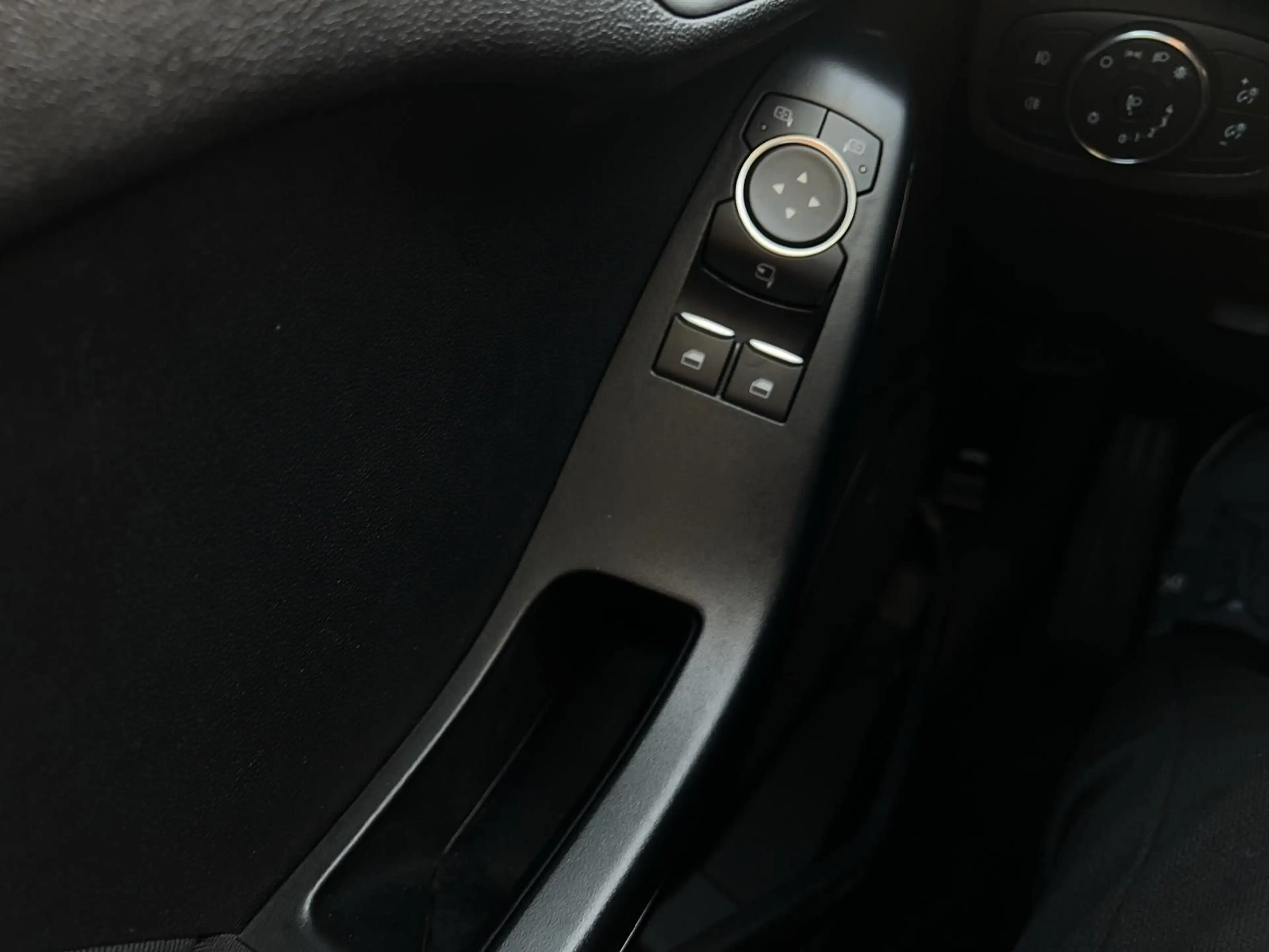 Ford Fiesta Cool & Connect Automatik SERVICE NEU — photo 13