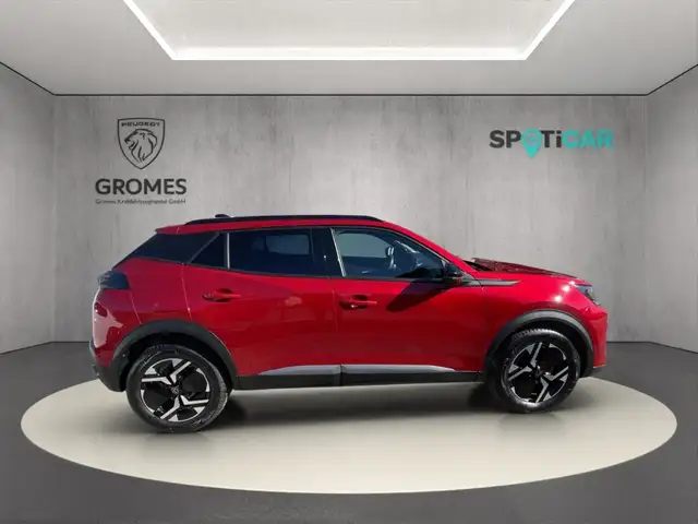 Peugeot 2008 view 2