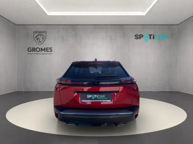 Peugeot 2008 view 4
