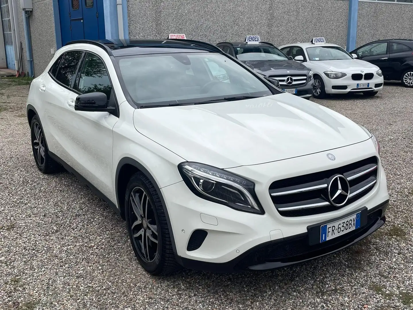 Mercedes-Benz GLA 180 GLA 180 2016 Executive Bianco - 1