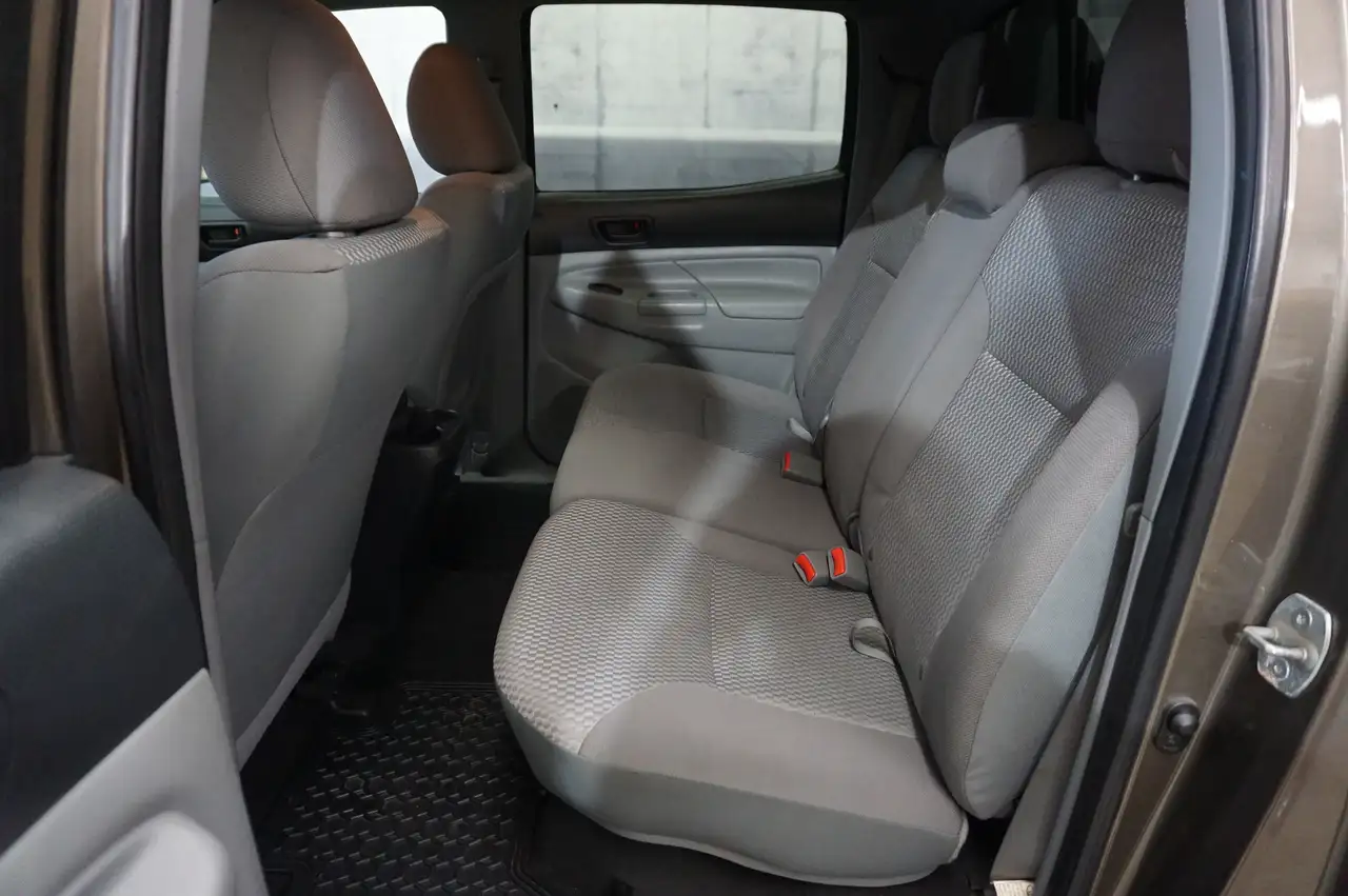 Toyota Tacoma снимка Toyota Tacoma